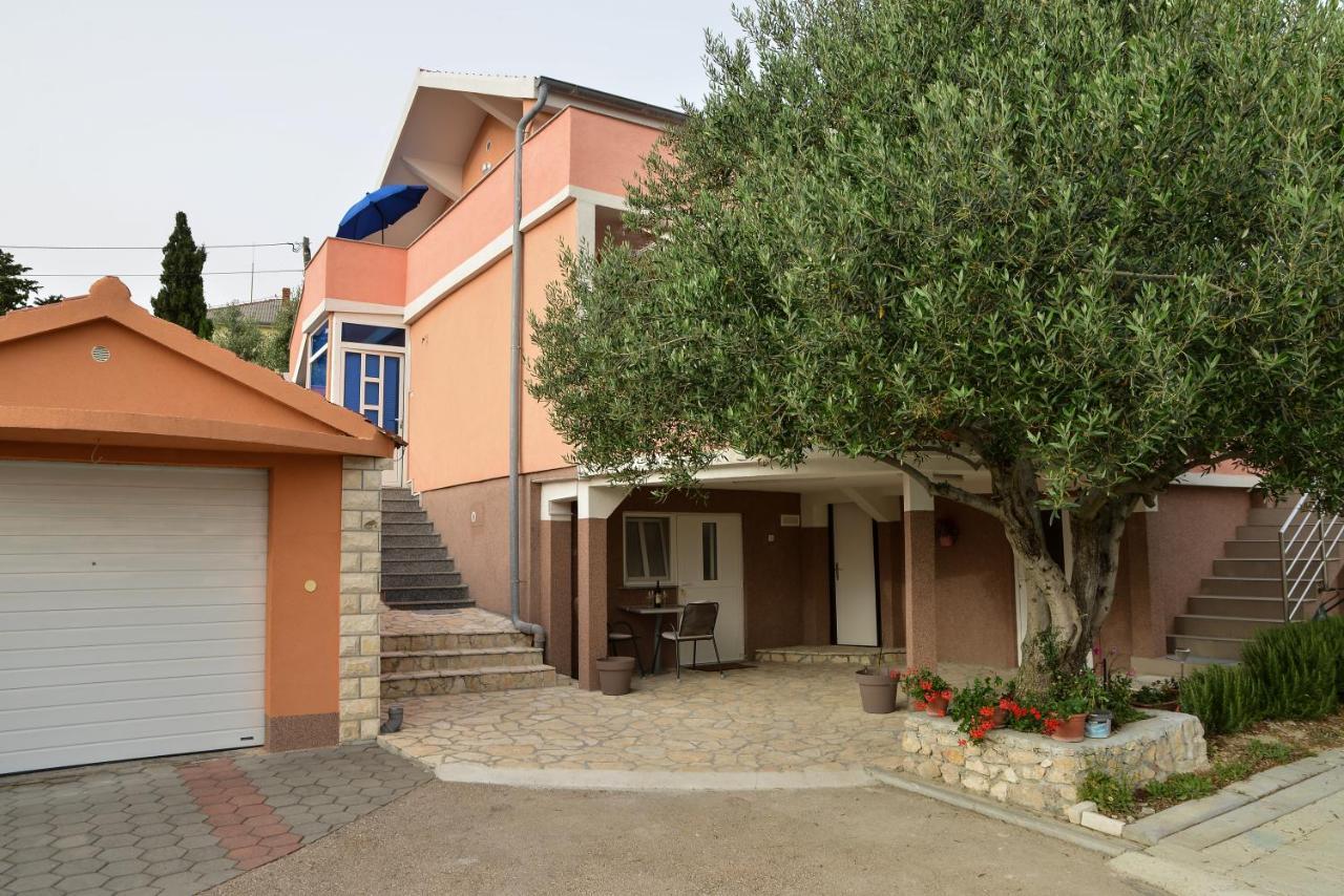 Apartment Olive Jovici  外观 照片