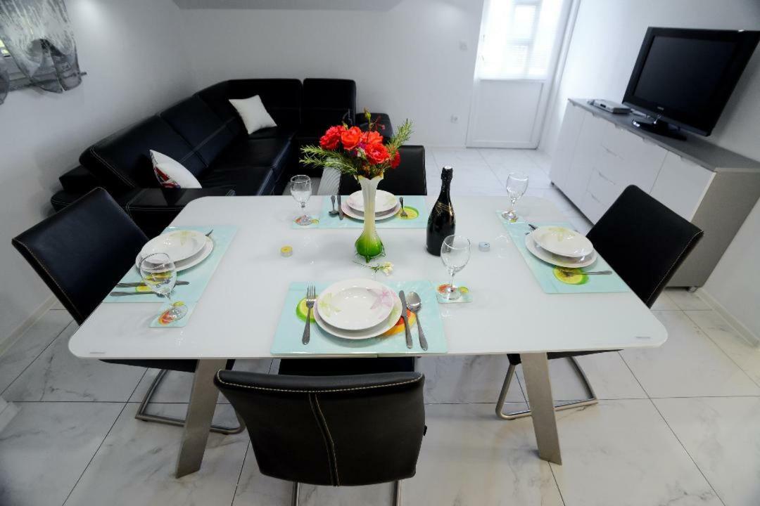 Apartment Olive Jovici  外观 照片
