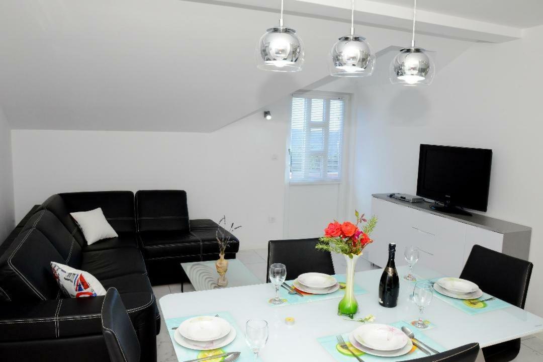 Apartment Olive Jovici  外观 照片