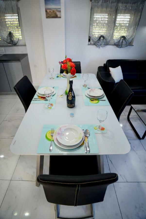 Apartment Olive Jovici  外观 照片