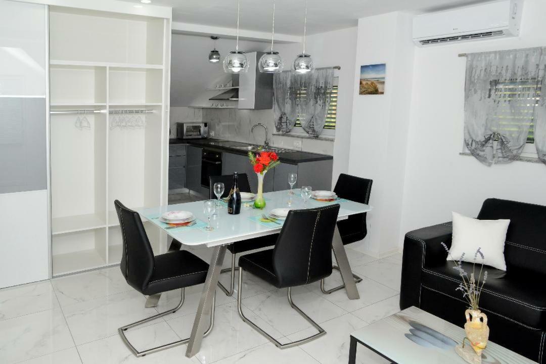 Apartment Olive Jovici  外观 照片